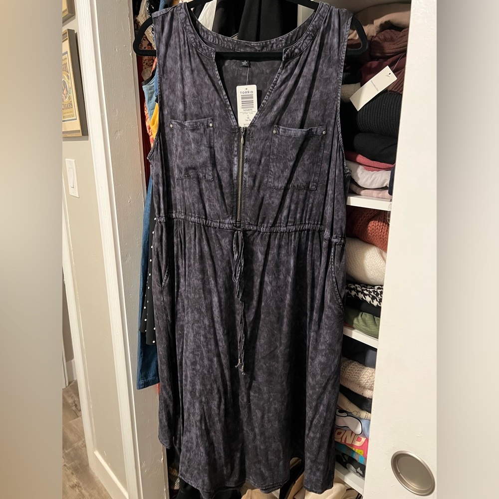 NWT Torrid Black Wash Shirt Dress - Zipper Front, Gray, Drawstring Waist